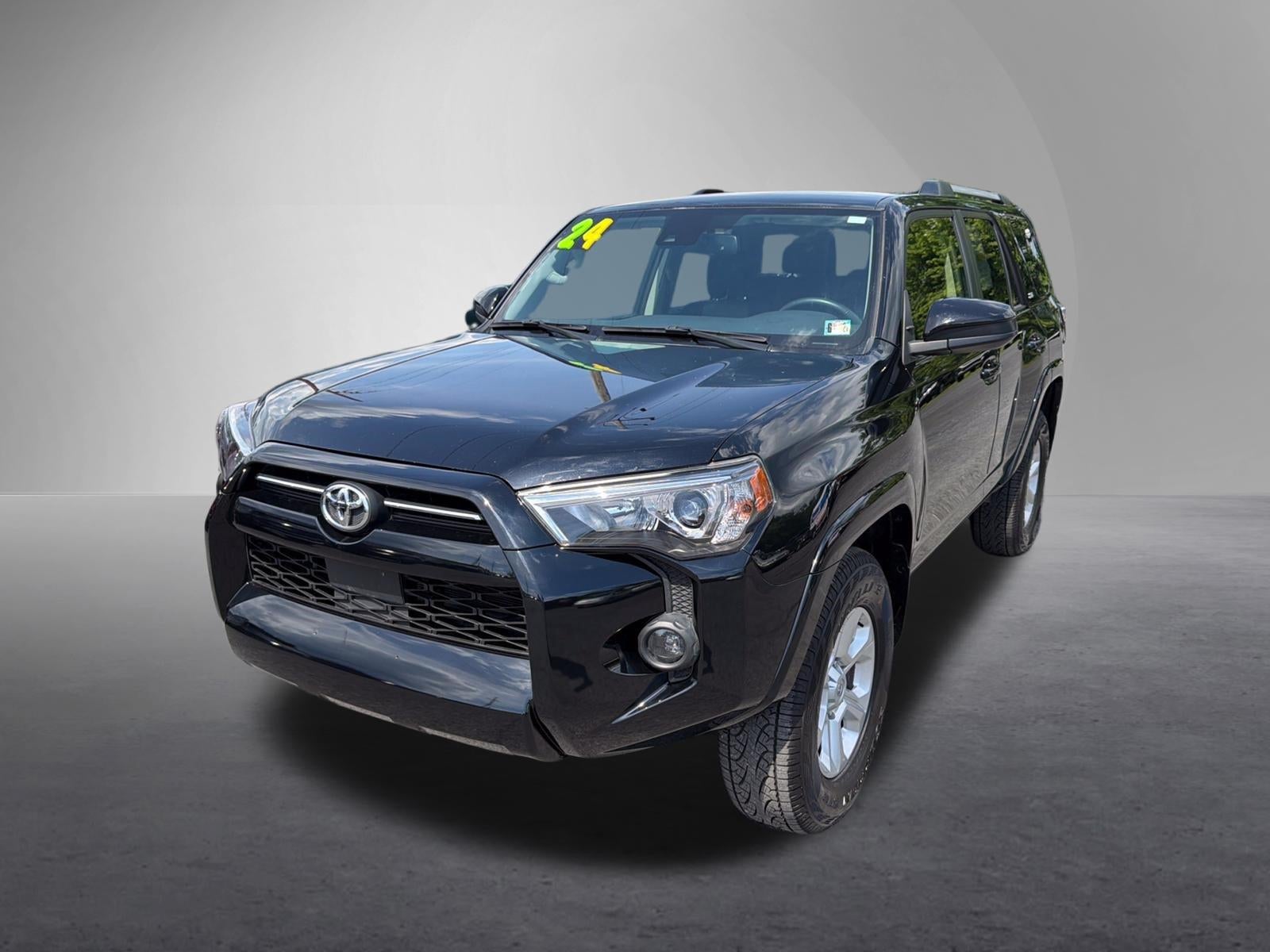 2024 Toyota 4Runner SR5 4WD (GS)