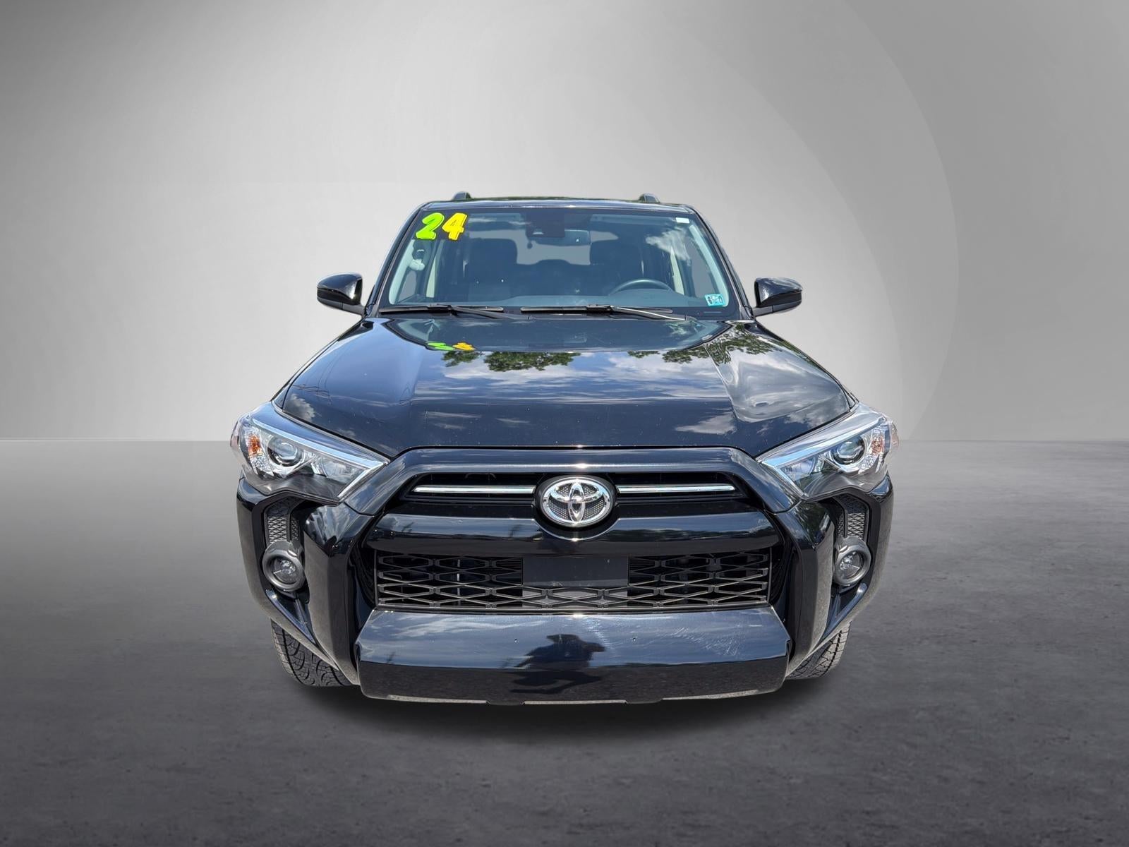 2024 Toyota 4Runner SR5 4WD (GS)