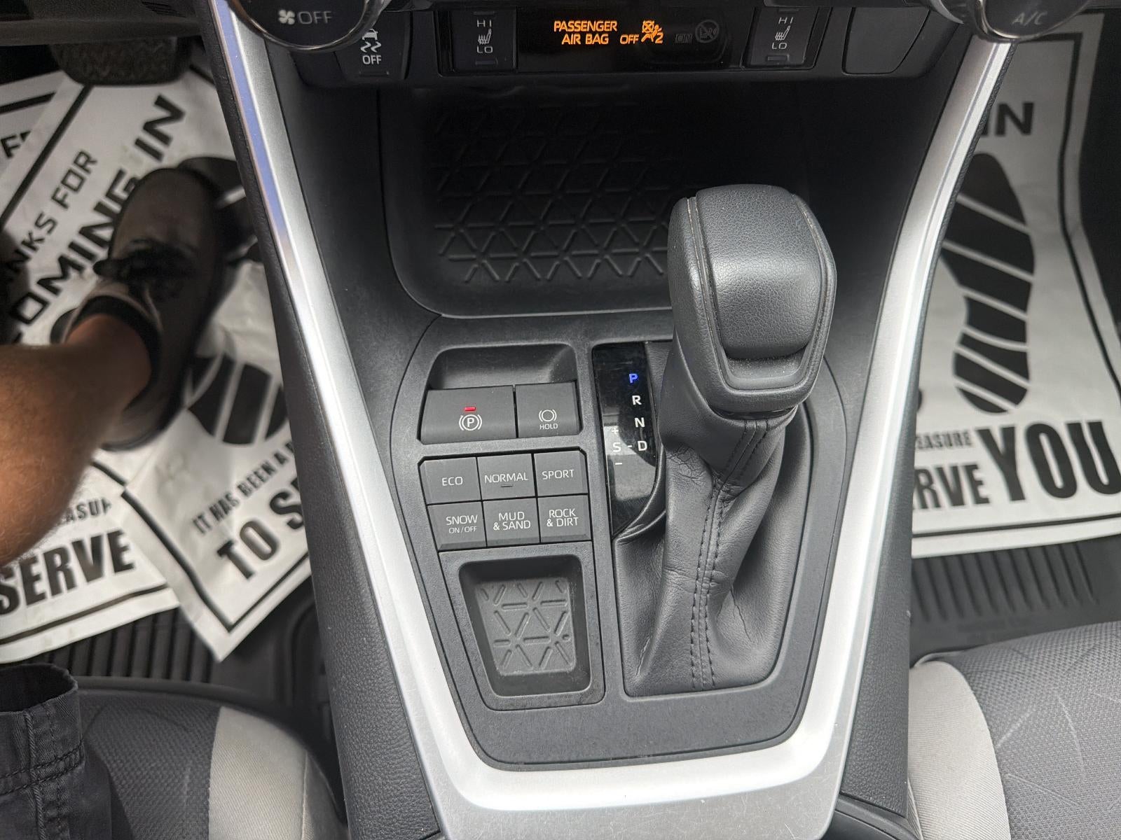 2019 Toyota RAV4 XLE AWD (Natl)