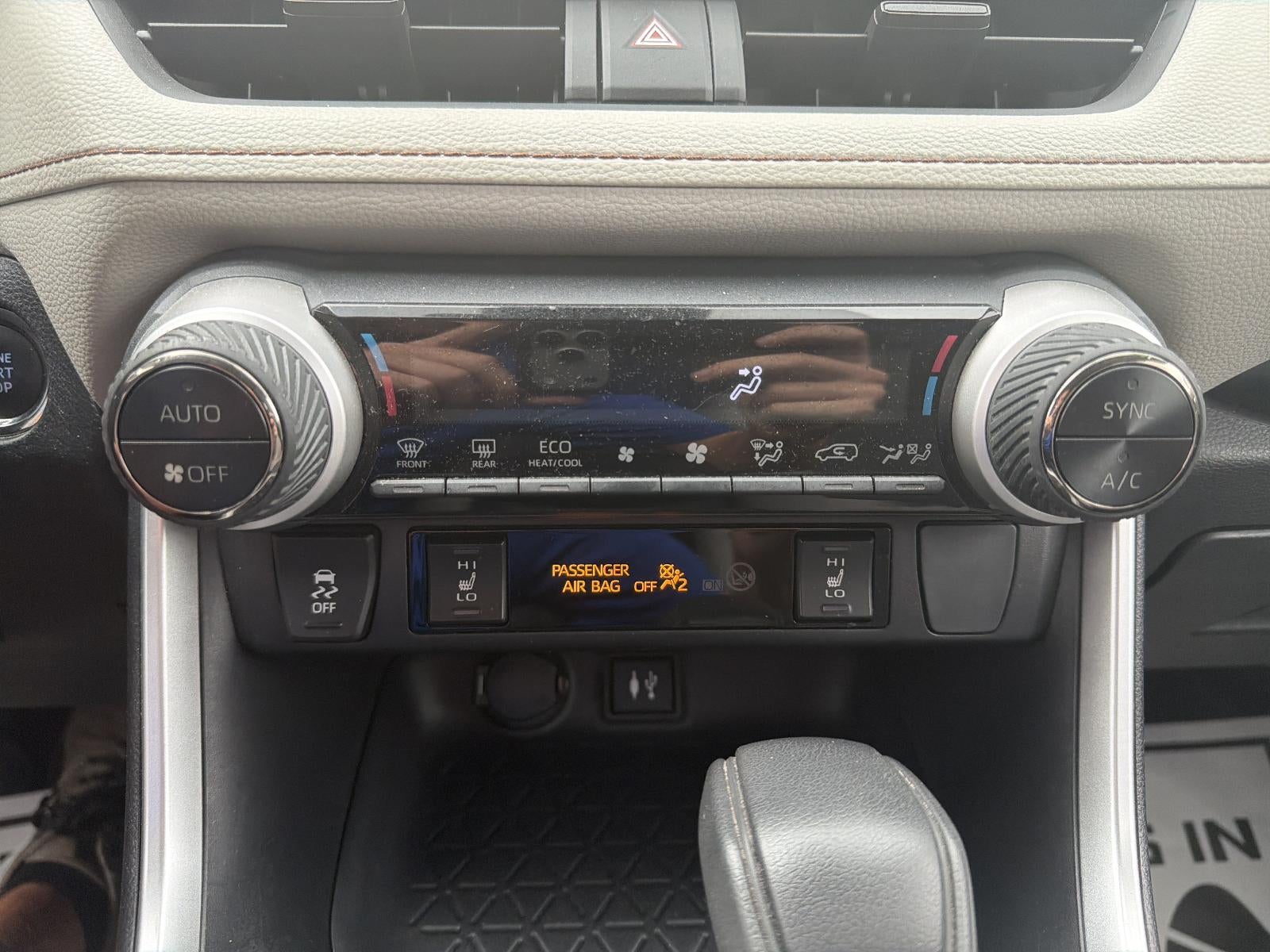 2019 Toyota RAV4 XLE AWD (Natl)