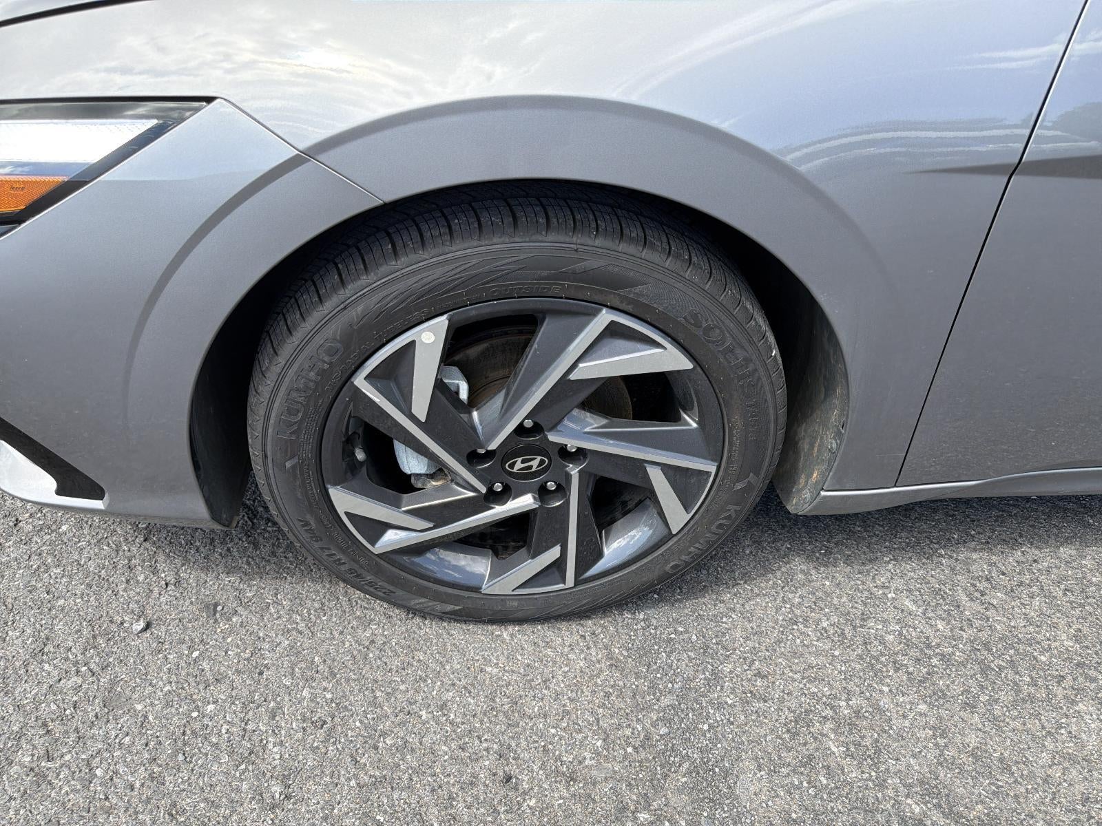 2025 Hyundai ELANTRA SEL Convenience IVT
