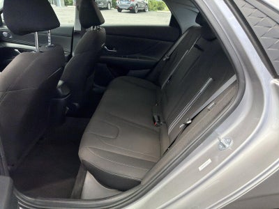 2025 Hyundai ELANTRA SEL Convenience IVT