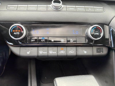 2025 Hyundai ELANTRA SEL Convenience IVT