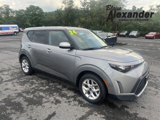2024 Kia Soul LX IVT