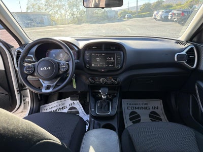 2024 Kia Soul LX IVT