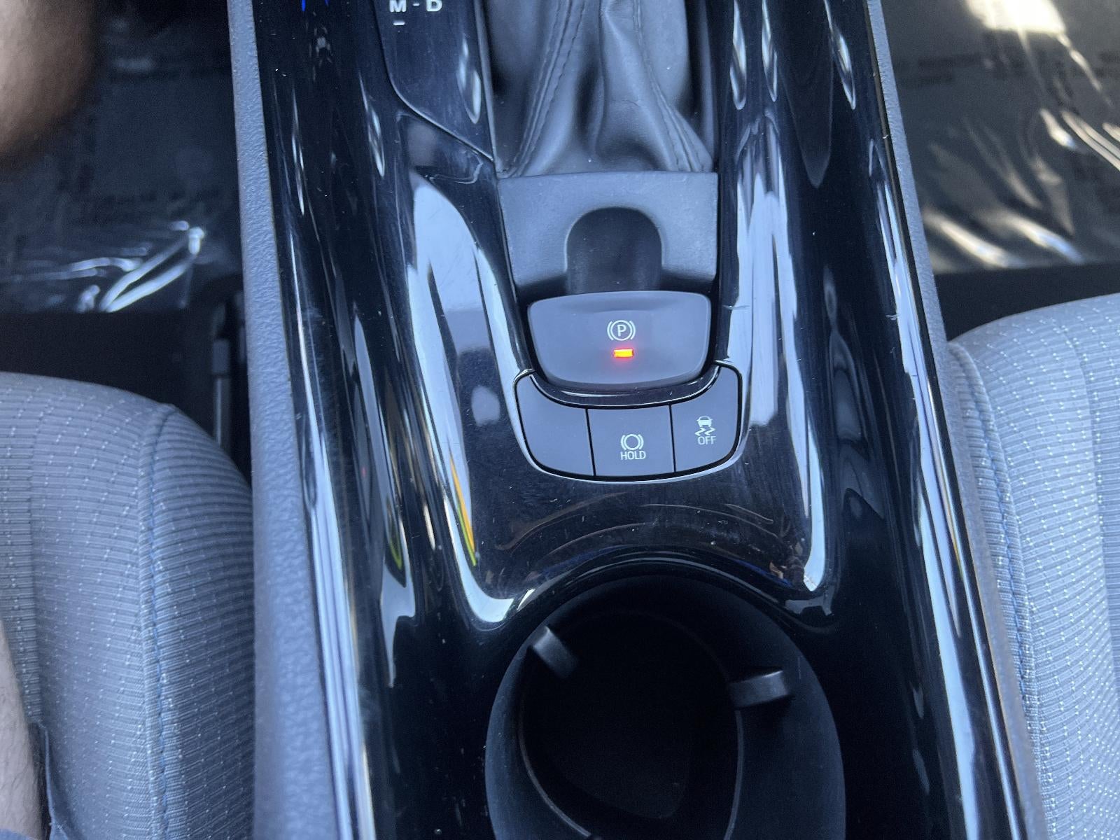 2019 Toyota C-HR XLE FWD (Natl)