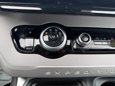 2025 Ford Expedition Max Active 4x4