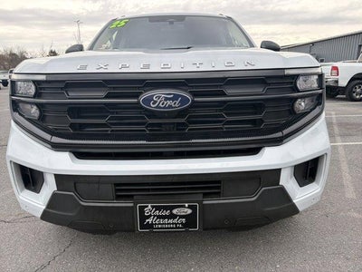 2025 Ford Expedition Max Active 4x4
