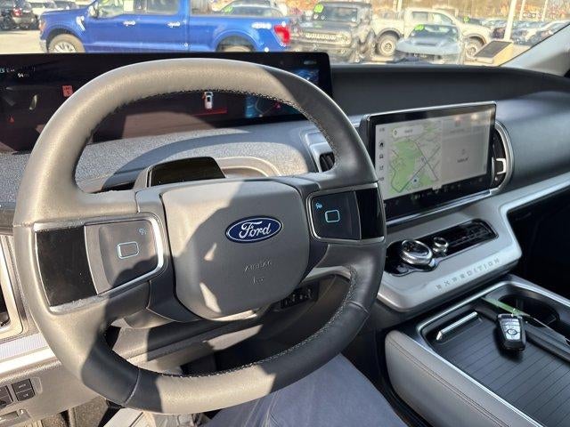 2025 Ford Expedition Max Active 4x4