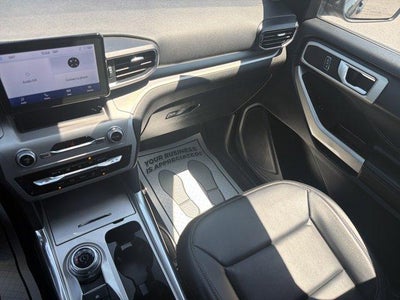 2022 Ford Explorer XLT 4WD