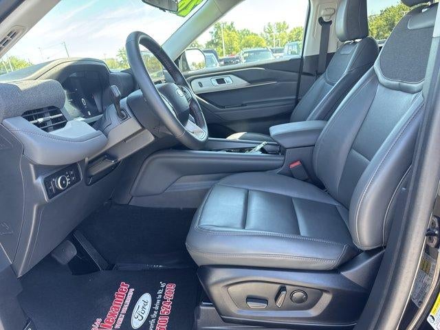 2026 Ford Explorer Active w/100A Pkg 4WD