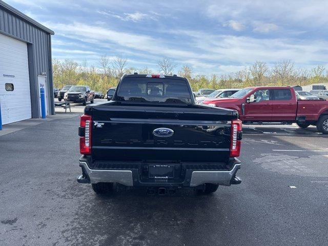 2024 Ford Super Duty F-350 SRW LARIAT 4WD Crew Cab 6.75' Box