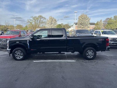 2024 Ford Super Duty F-350 SRW LARIAT 4WD Crew Cab 6.75' Box
