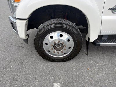 2016 Ford Super Duty F-450 DRW 4WD Crew Cab 8 Ft Box Lariat