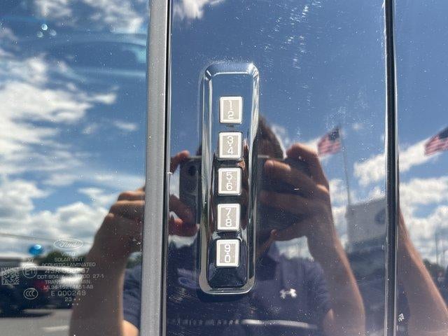 2023 Ford F-150 LARIAT 4WD SuperCrew 5.5' Box