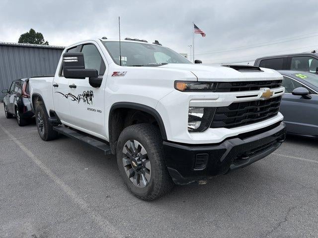 2018 Chevrolet Silverado 2500 HD Crew Cab Standard Box 4-Wheel Drive LT