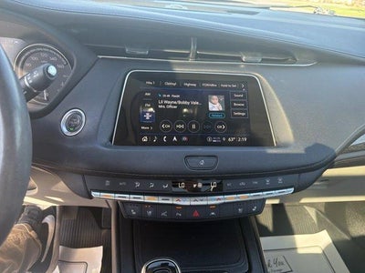 2022 Cadillac XT4 AWD 4dr Premium Luxury