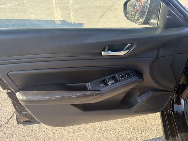 2024 Nissan Altima 2.5 SV AWD Sedan