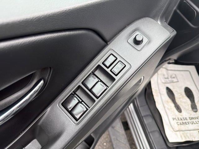 2025 Nissan Frontier Crew Cab 4x4 SV