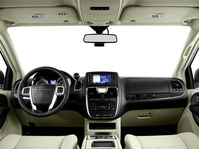 2013 Chrysler Town & Country 4dr Wgn Touring-L