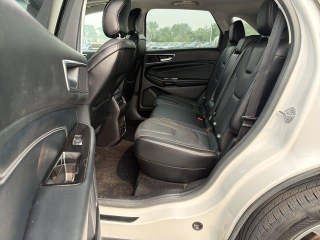 2016 Ford Edge 4dr Titanium AWD
