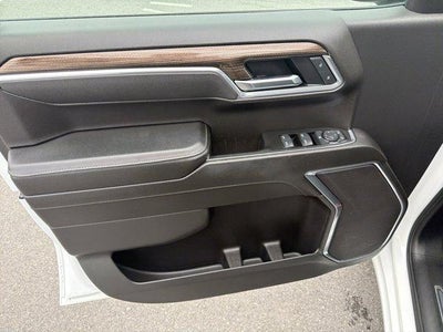 2025 Chevrolet Silverado 1500 Crew Cab Short Box 4-Wheel Drive LT 1LT