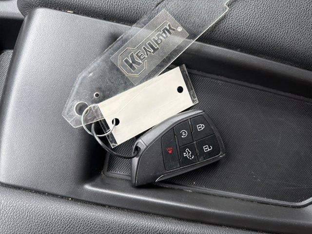 2025 Chevrolet Silverado 1500 Crew Cab Short Box 4-Wheel Drive LT 1LT