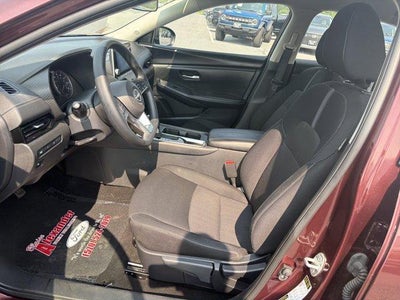 2025 Nissan Sentra SV CVT