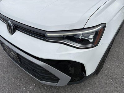 2025 Volkswagen Taos SE 4MOTION