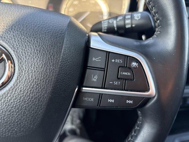 2022 Toyota Highlander XLE AWD (Natl)