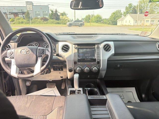 2016 Toyota Tundra 4WD Truck 4WD CrewMax Short Bed 5.7L SR5 (SE)