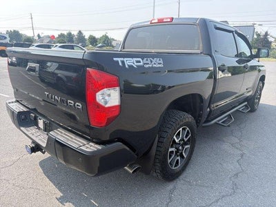 2016 Toyota Tundra 4WD Truck 4WD CrewMax Short Bed 5.7L SR5 (SE)