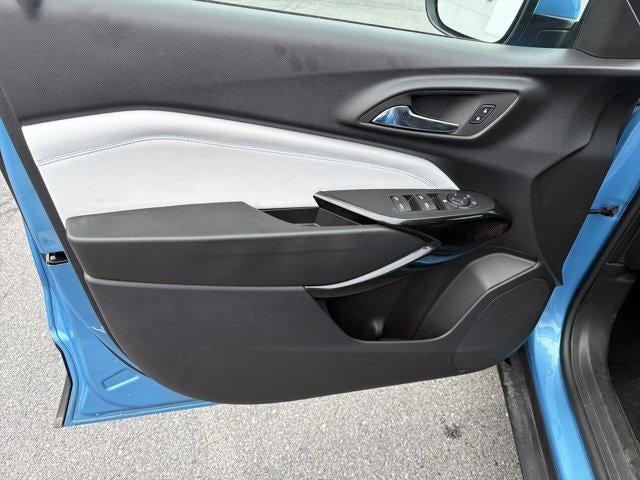 2025 Chevrolet Trax FWD 4dr LT