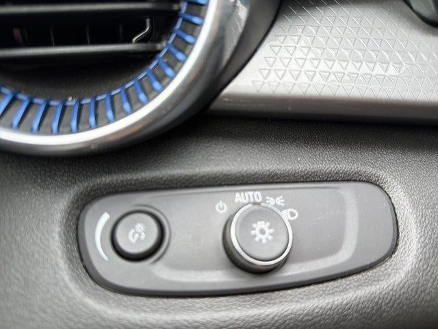 2025 Chevrolet Trax FWD 4dr LT