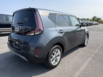 2024 Kia Soul LX IVT