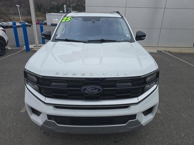 2025 Ford Expedition Max Platinum 4x4