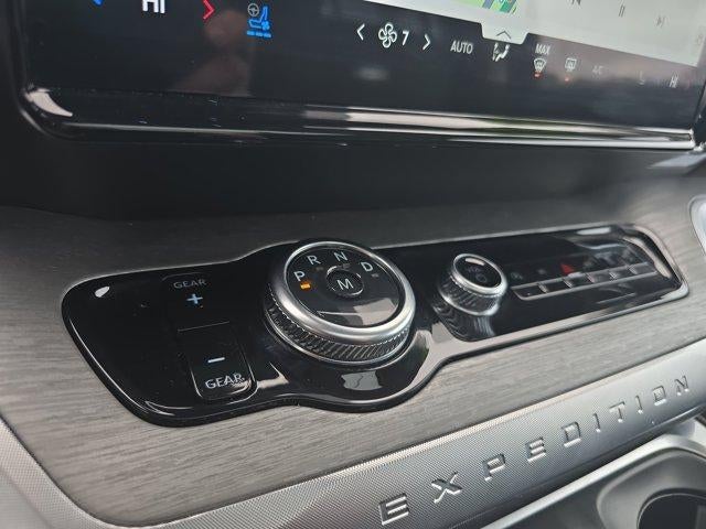 2025 Ford Expedition Max Platinum 4x4