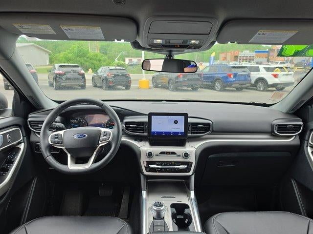 2024 Ford Explorer XLT 4WD
