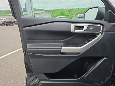 2024 Ford Explorer XLT 4WD