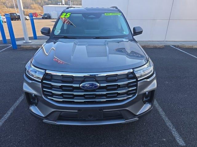 2025 Ford Explorer Active RWD