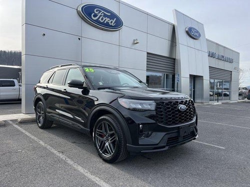 2025 Ford Explorer ST-Line 4WD