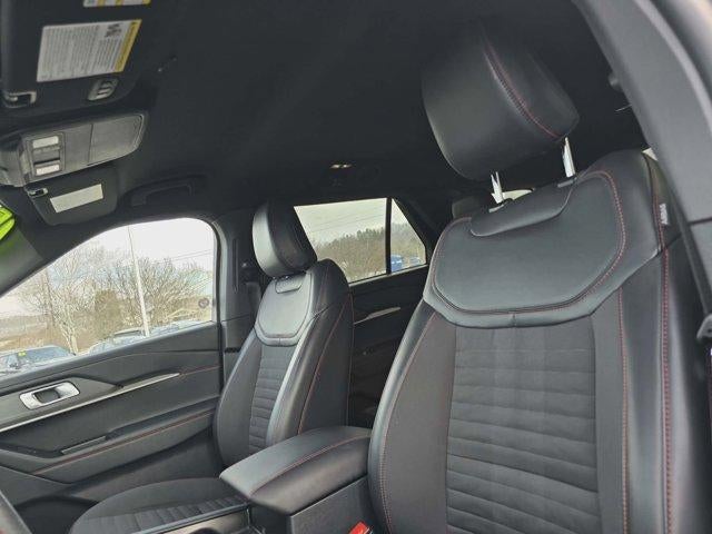 2025 Ford Explorer ST-Line 4WD