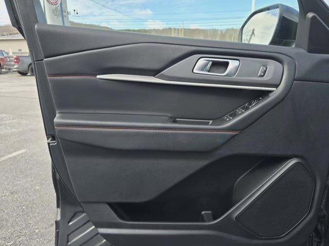 2025 Ford Explorer ST-Line 4WD