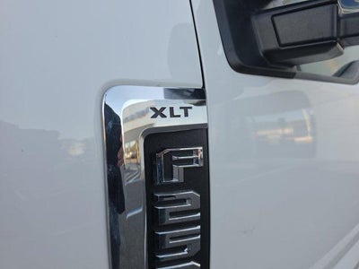 2022 Ford Super Duty F-250 SRW XLT 4WD Crew Cab 6.75' Box