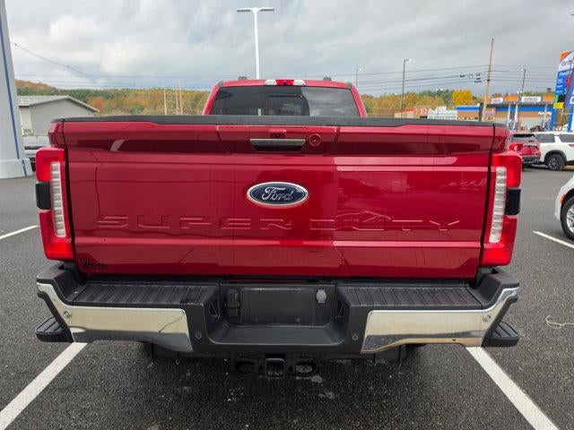2023 Ford Super Duty F-250 SRW LARIAT 4WD Crew Cab 6.75' Box