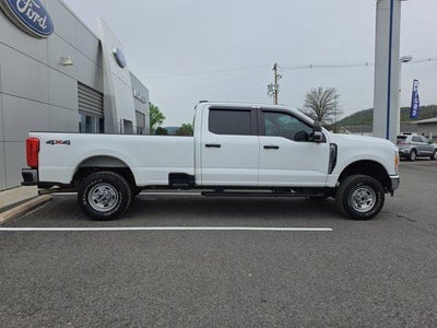 2023 Ford Super Duty F-350 SRW XL 4WD Crew Cab 6.75' Box