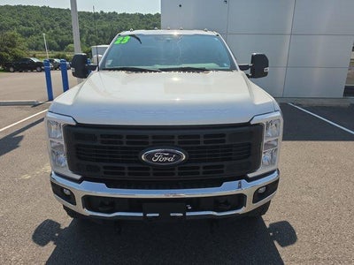 2023 Ford Super Duty F-350 SRW XL 4WD Crew Cab 6.75' Box