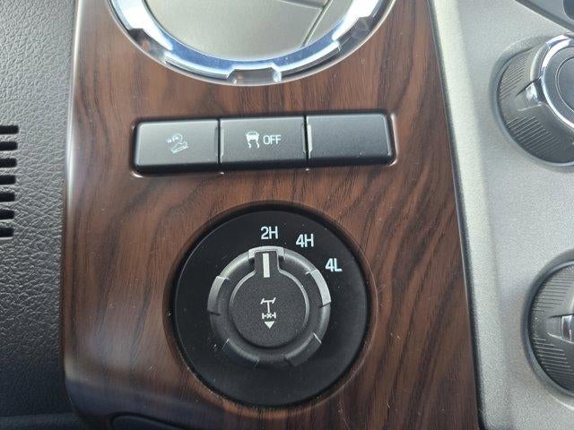 2016 Ford Super Duty F-350 SRW 4WD Crew Cab 6-3/4 Ft Box Lariat