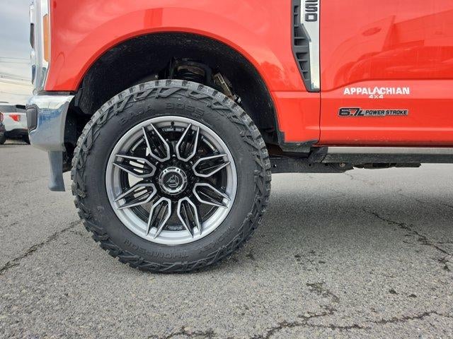 2023 Ford Super Duty F-350 SRW LARIAT 4WD Crew Cab 6.75' Box