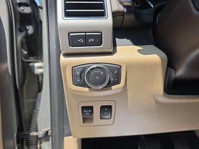 2020 Ford F-150 LARIAT 4WD SuperCrew 5.5' Box
